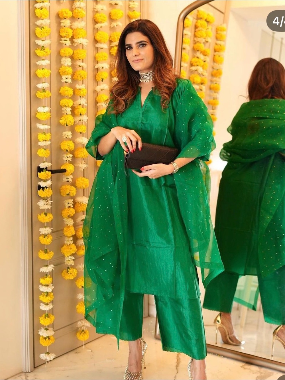 Kurta set with dhupatta by Andaaz by Jyoti Dhawan